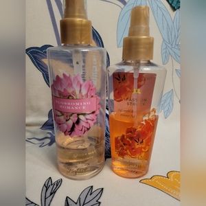 4/$25  bundle Victoria secret used Both discontinued smells